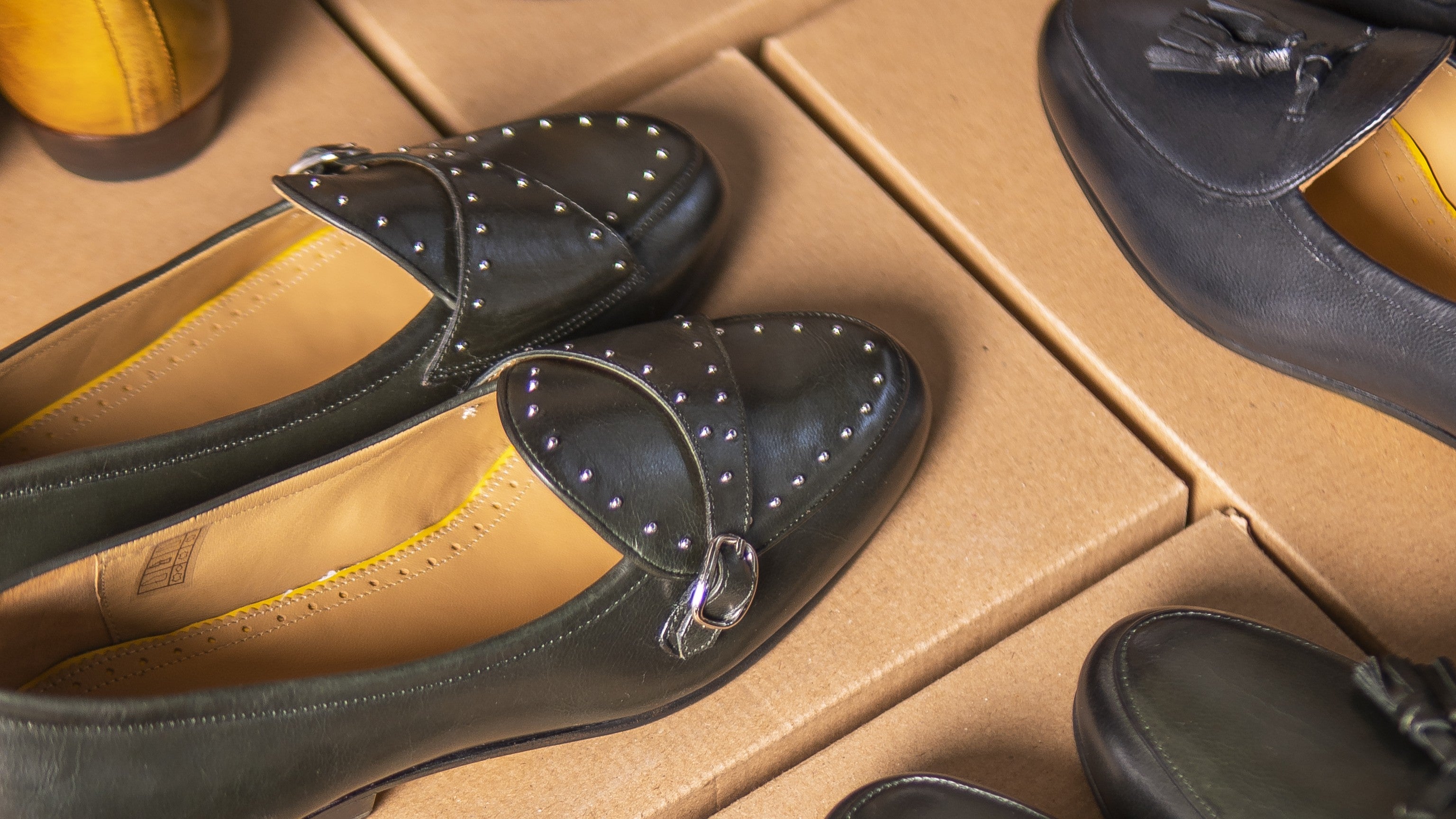 The Ultimate Guide to Styling Black Loafer Shoes for Every Occasion