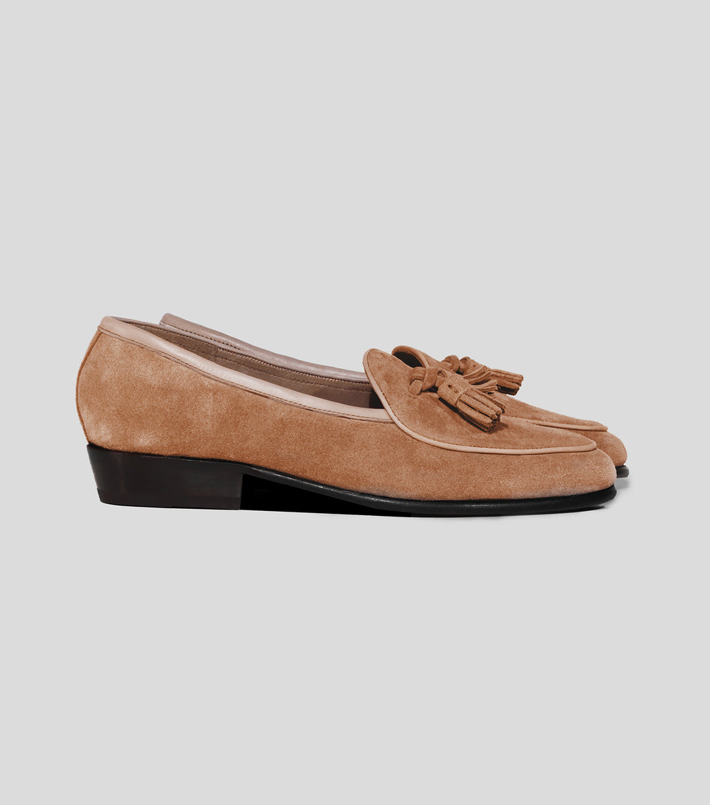 Walnut Tassel XXV