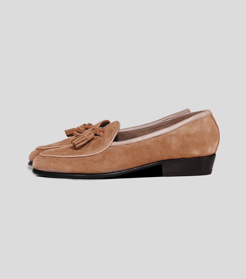 Walnut Tassel XXV