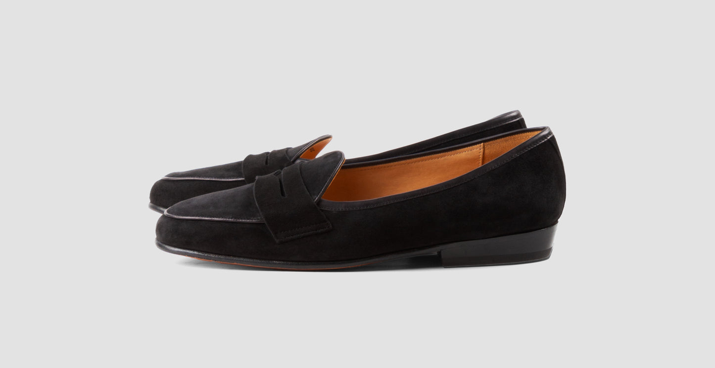 Suede Penny Black